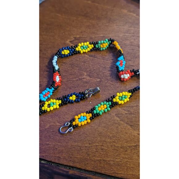 Glass Bead Ceramic Turtle Necklace & 70s Seed Bead Flower Choker - Picture 14 of 14